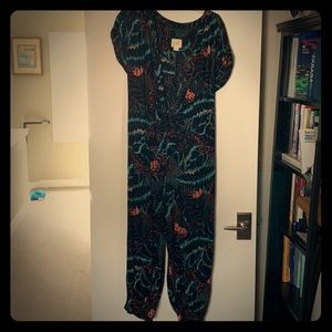 Unique floral  jumpsuit!